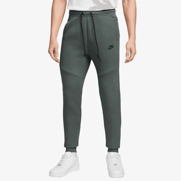 Nike M NK TCH FLC JGGR 