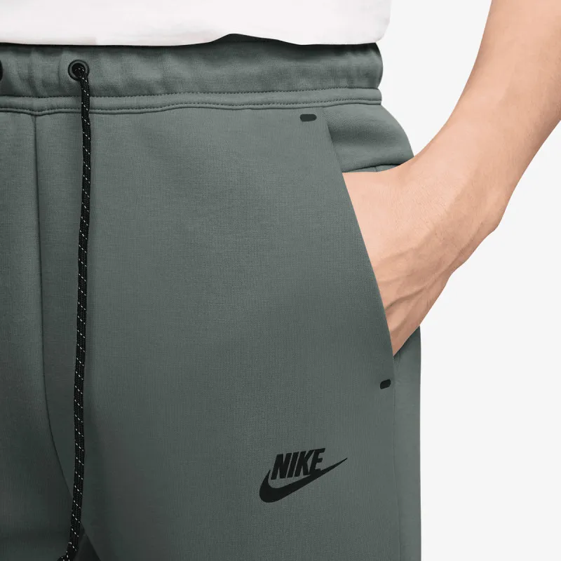 Nike M NK TCH FLC JGGR 