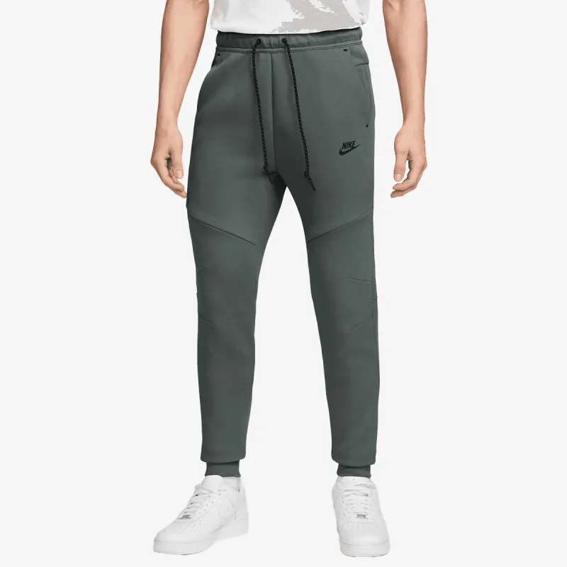 Nike M NK TCH FLC JGGR 