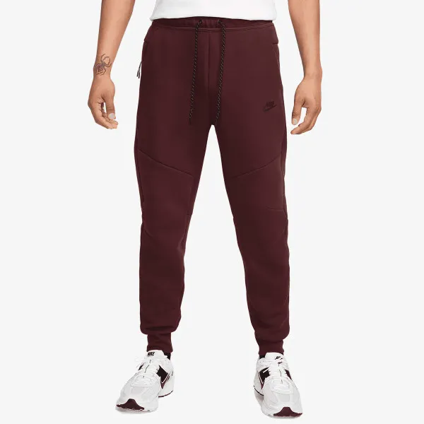 Nike Tech 