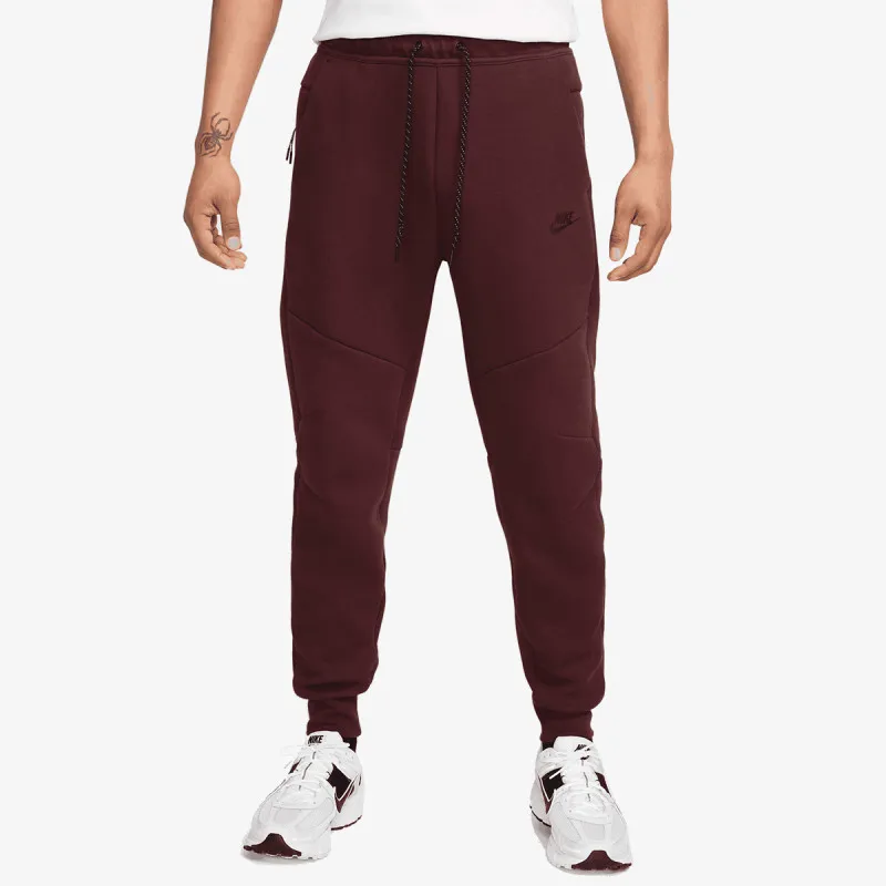 Nike Tech 