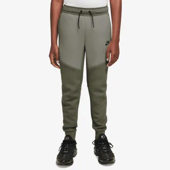 Nike Sportswear 