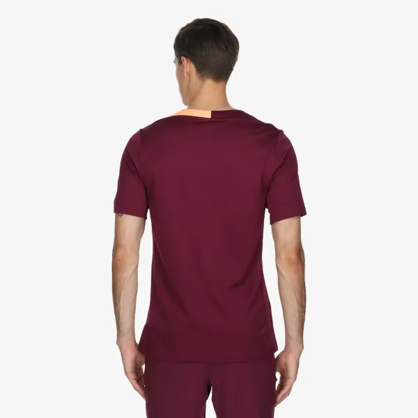 Nike Strike Total 90 