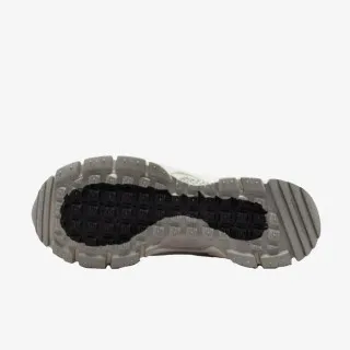 Nike W NIKE ZOOM VOMERO ROAM 