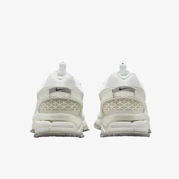 Nike W NIKE ZOOM VOMERO ROAM 