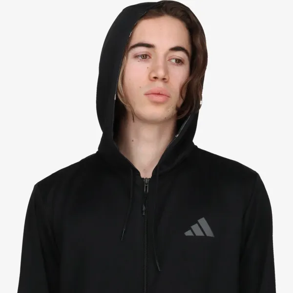 adidas TRAIN ESSENTIALS SEASONAL 