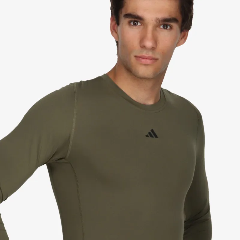 adidas TECHFIT 