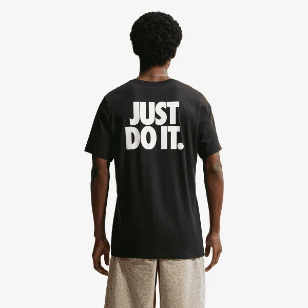 Nike Sportswear 