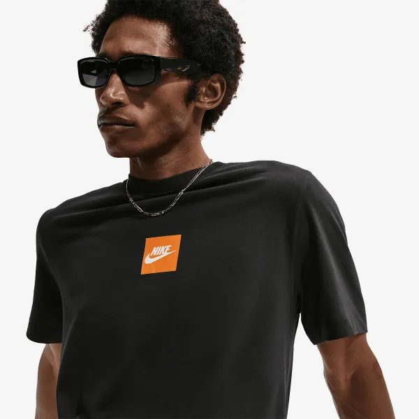 Nike Sportswear 