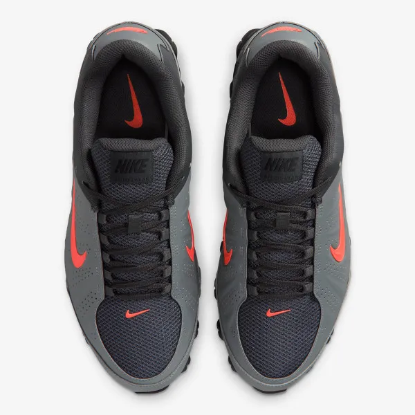 Nike Reax 8 