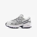 New Balance K 740 