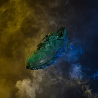 adidas OZWEEGO TR 