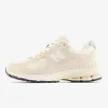 New Balance 2002R 