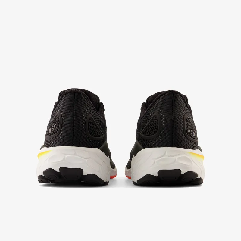 New Balance 860 v13 