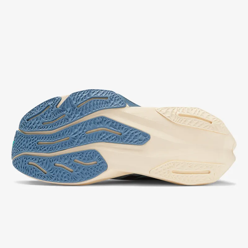 New Balance M FCX 