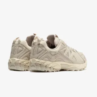 New Balance 610 