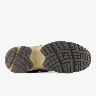 New Balance M 725 