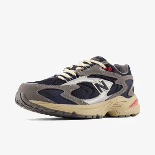 New Balance M 725 
