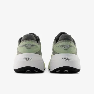 New Balance MORE 