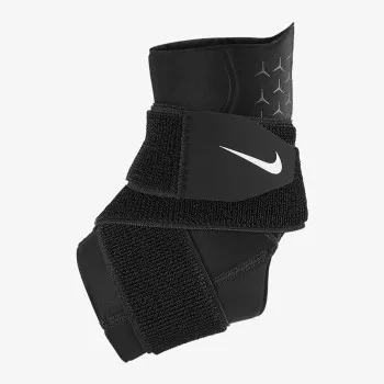 Nike PRO ANKLE SLEEVE WITH STRAP 