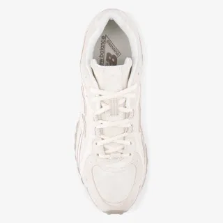 New Balance 204L 