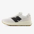 New Balance 370 