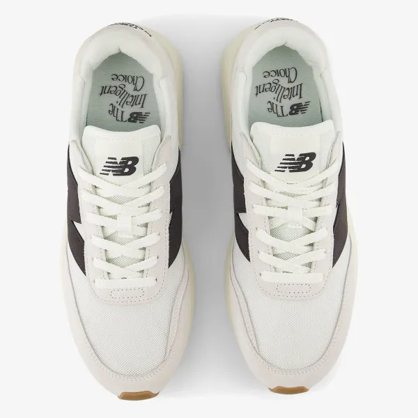 New Balance 370 
