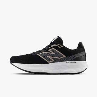 New Balance W520 