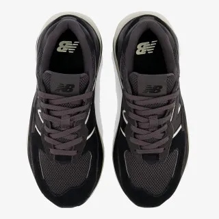 New Balance 5740 