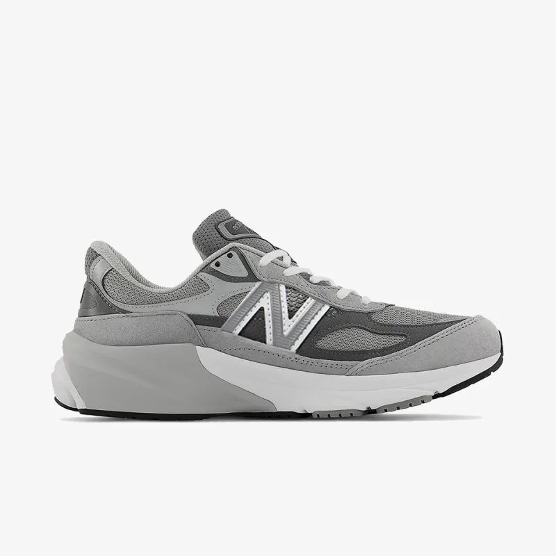 New Balance 990 