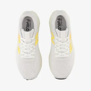 New Balance W FC Propel 