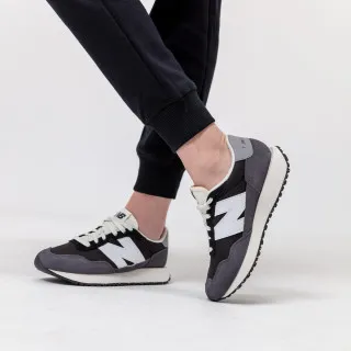 New Balance 327 
