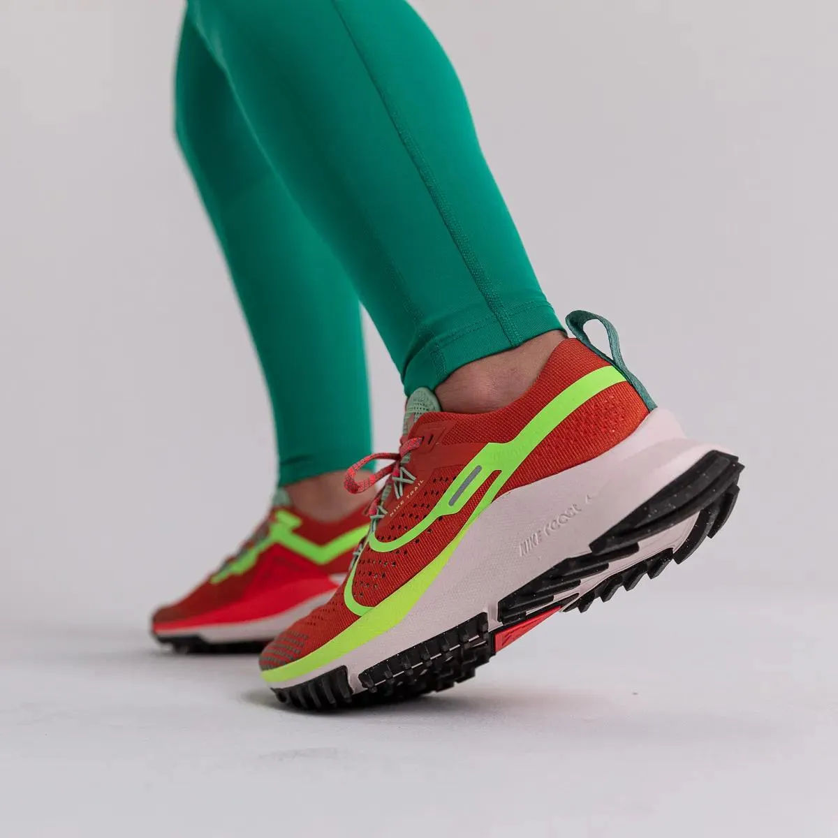 Nike REACT PEGASUS TRAIL 4 